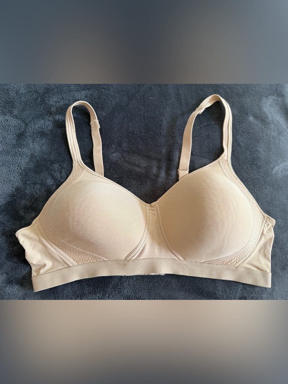 Hanes Women's Cooling Comfort Wireless Bra Beige Size L MHW507 Seamless Cradles